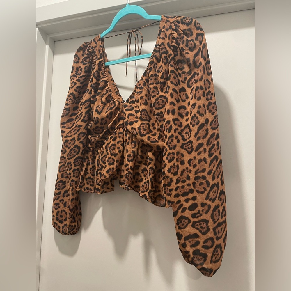 LIKE NEW H&M Brown & Black Leopard Print V-Neck Long-Sleeve Crop Top Blouse - S - Picture 7 of 14